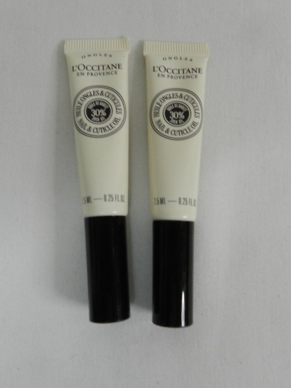 L' Occitane Shea Nail & Cuticle Oil 7.5 ml - 0.25 oz made in France Set 2 NEW - Picture 2 of 7